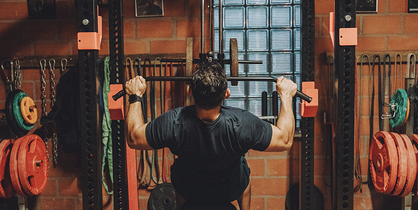 How to Choose the Best Bench Press Squat Rack for Home Gyms